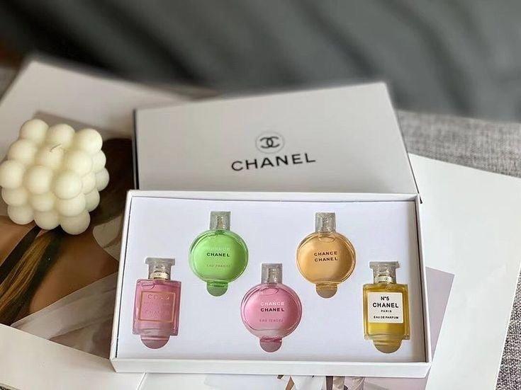 Chanel mini gift set on sale