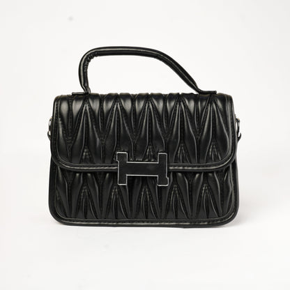 Sophisticated Noir Quilted Handbag – Luxe Leather with Signature Clasp - Zari Villas