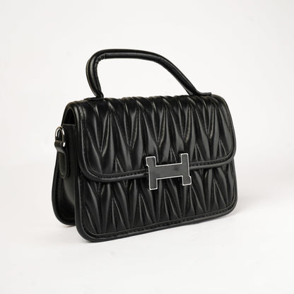 Sophisticated Noir Quilted Handbag – Luxe Leather with Signature Clasp - Zari Villas