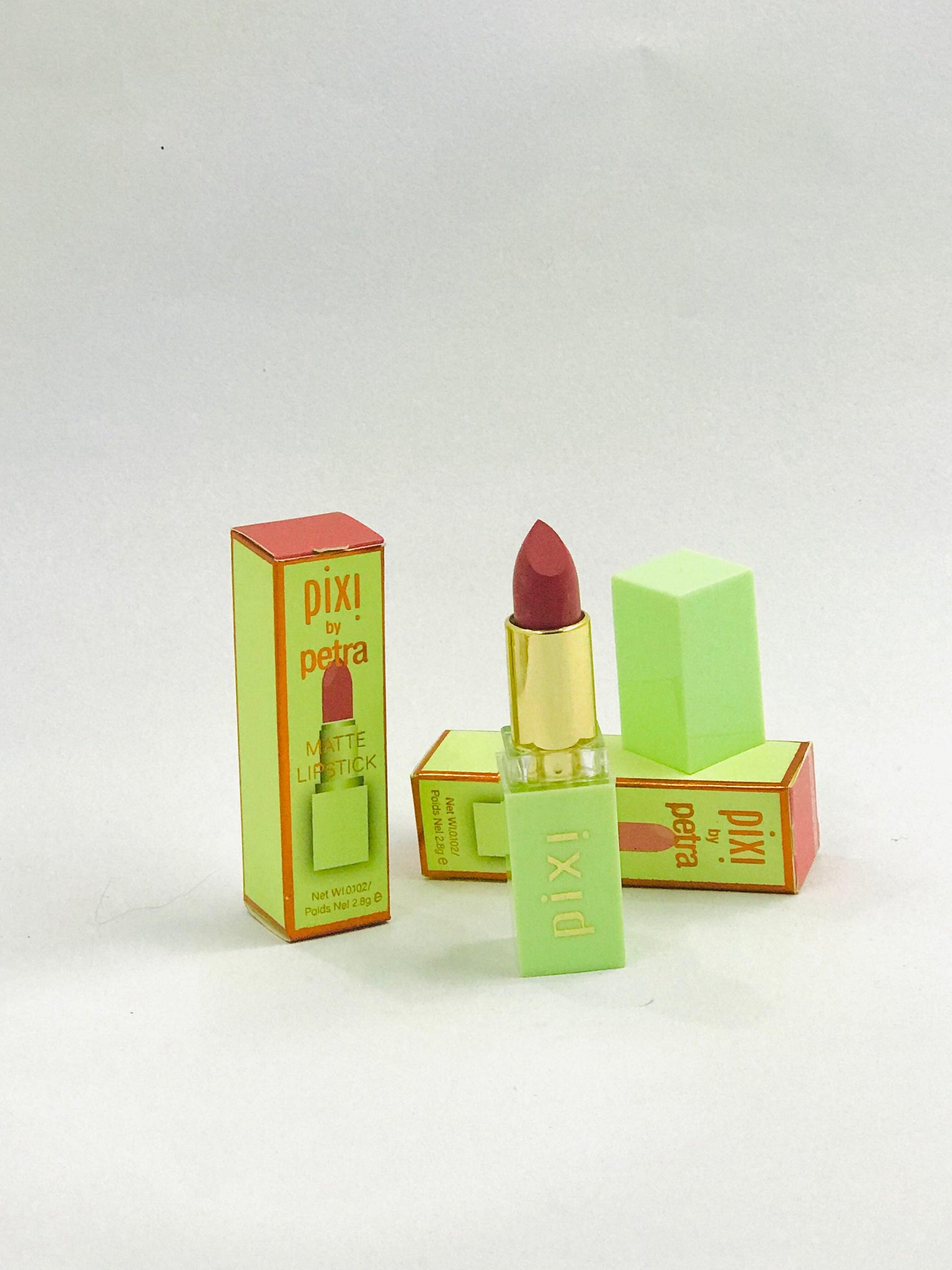 Pixi by Petra Matte Lipstick| On-the-Glow Lipstick Zari Villas 